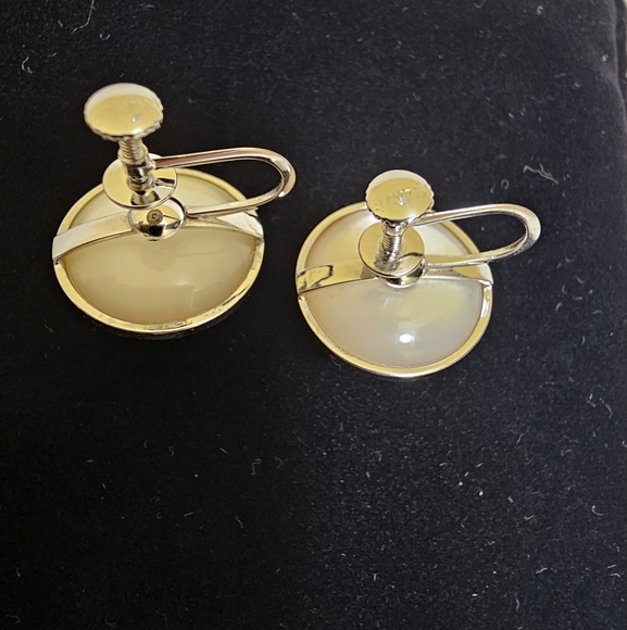 Vintage 14K White Gold MABE PEARL NON-PIERCED EARRINGS - Picture 8 of 17